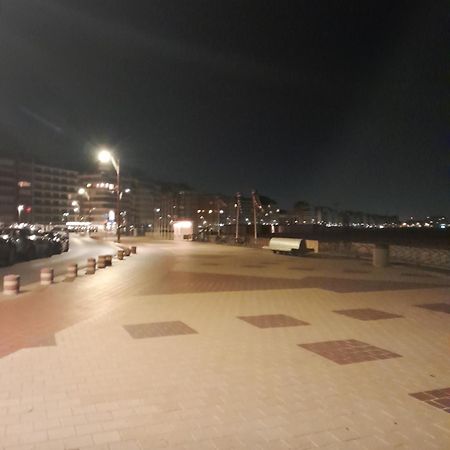 Studio Spacieux 50 M2 Pour 2+2 Tout Confort Knokke-Heist Bagian luar foto