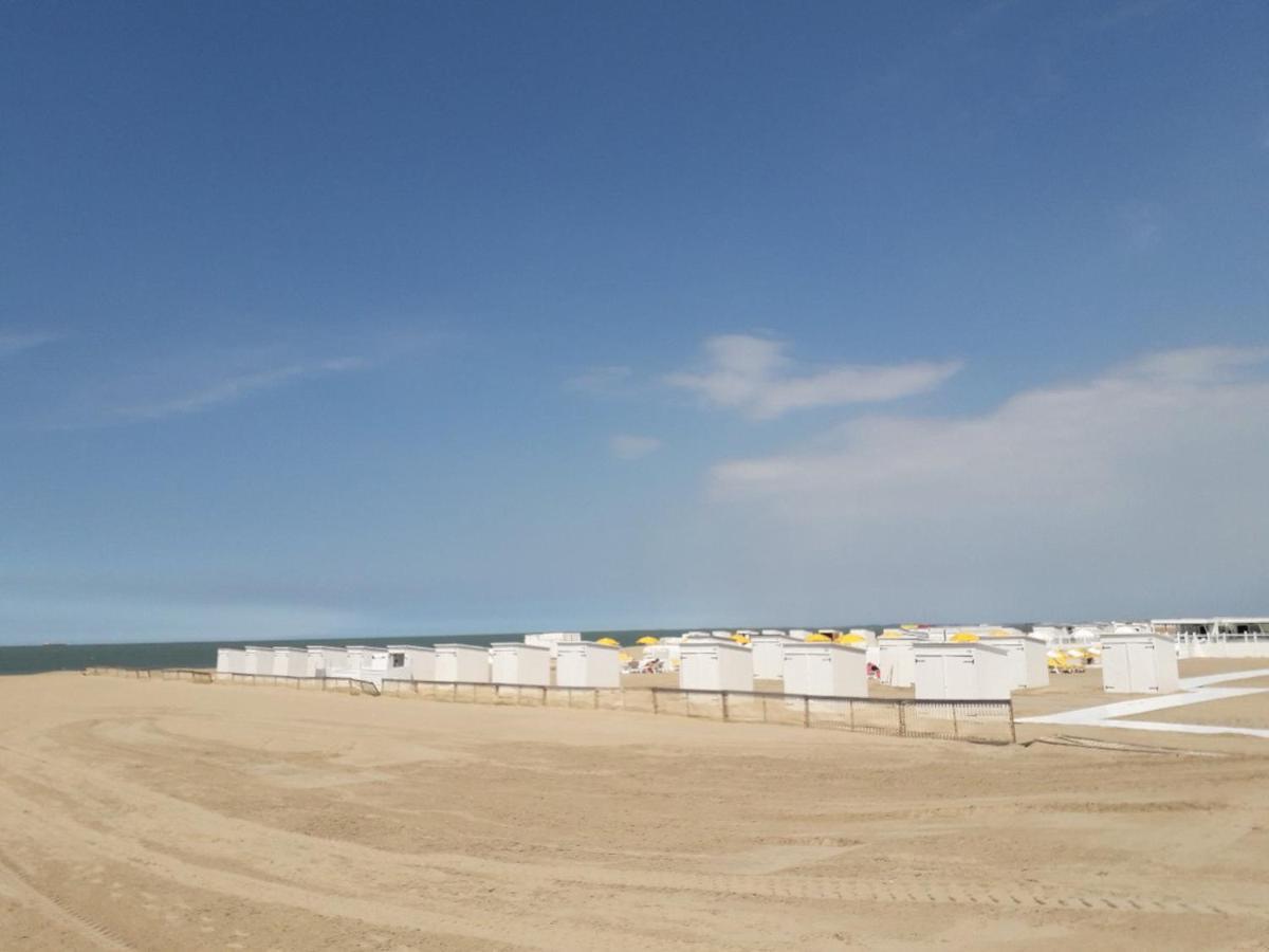 Studio Spacieux 50 M2 Pour 2+2 Tout Confort Knokke-Heist Bagian luar foto